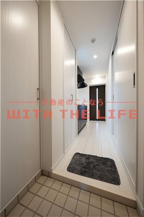 ラルヴェールⅢの玄関