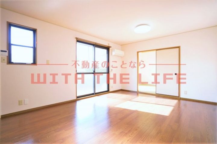 セジュールクレストB103号の居間