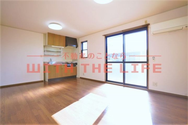 セジュールクレストB103号の居間