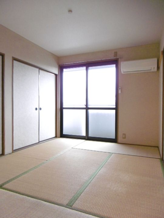 エクセル東櫛原301号の内装