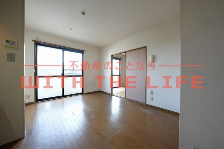 シャンポール303号の居間