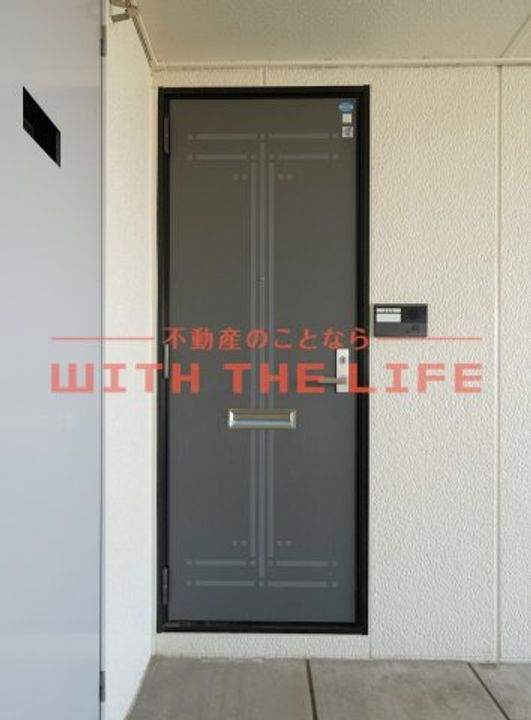 シャンポール303号の玄関