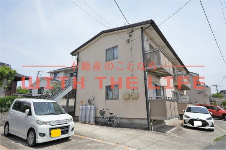 サンリバー大石102号の外観