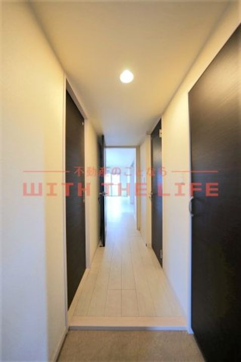 モアプラス西鉄久留米駅前203号の玄関