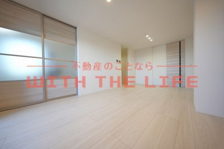 ELGRAND上津202号の居間