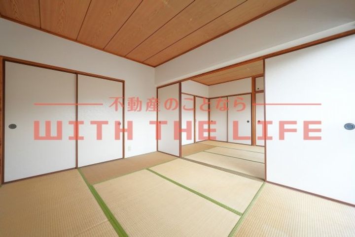 シェル幹401号の内装