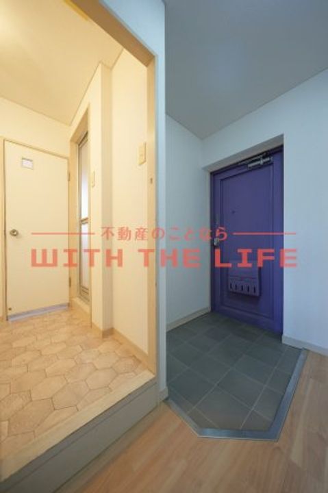 シェル幹401号の玄関