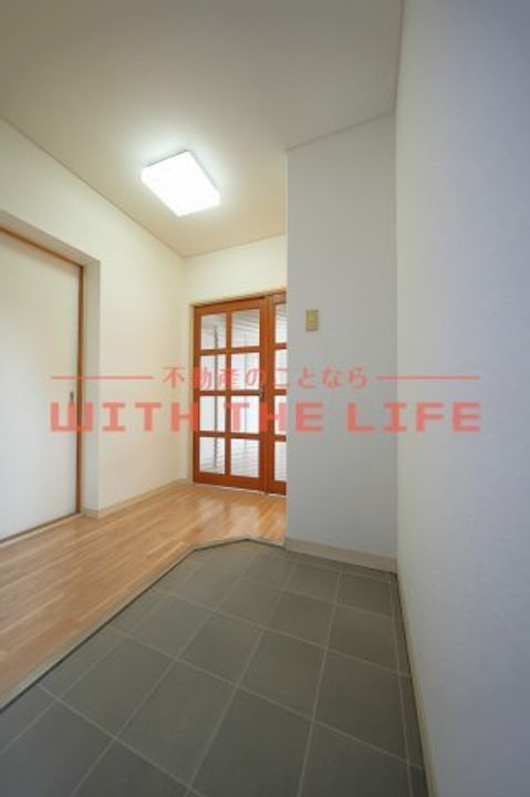 シェル幹401号の玄関