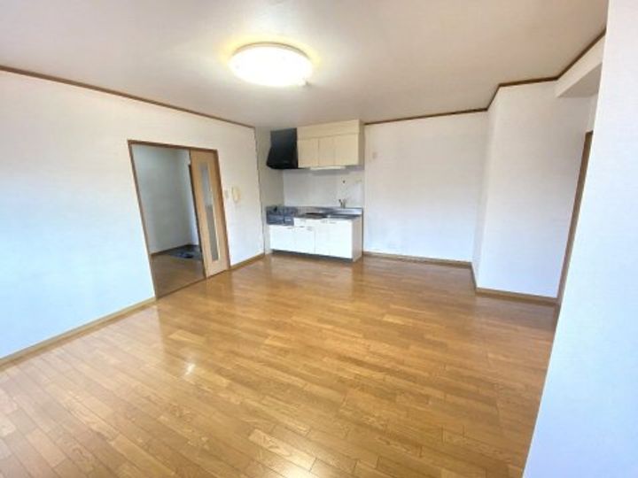 ミレニアム21402号の内装