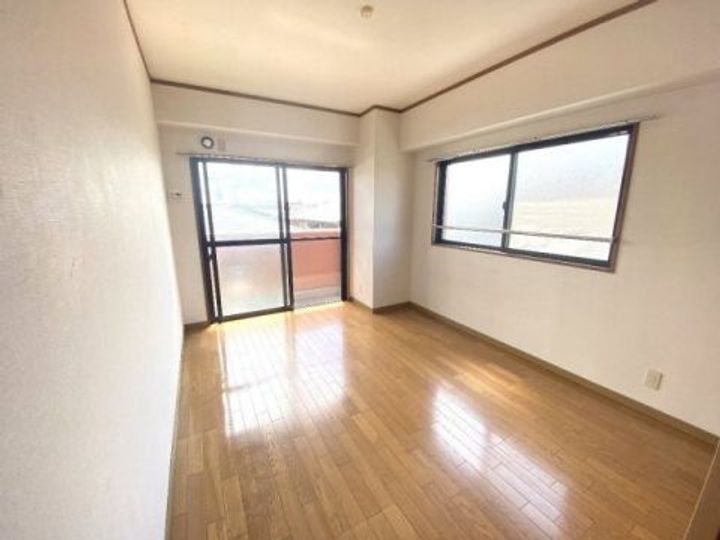 ミレニアム21402号の内装