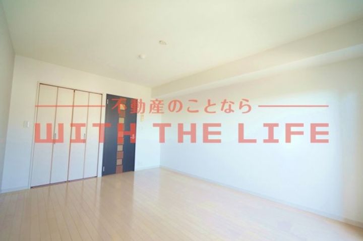 シュトラーゼ鳥栖201号の居間