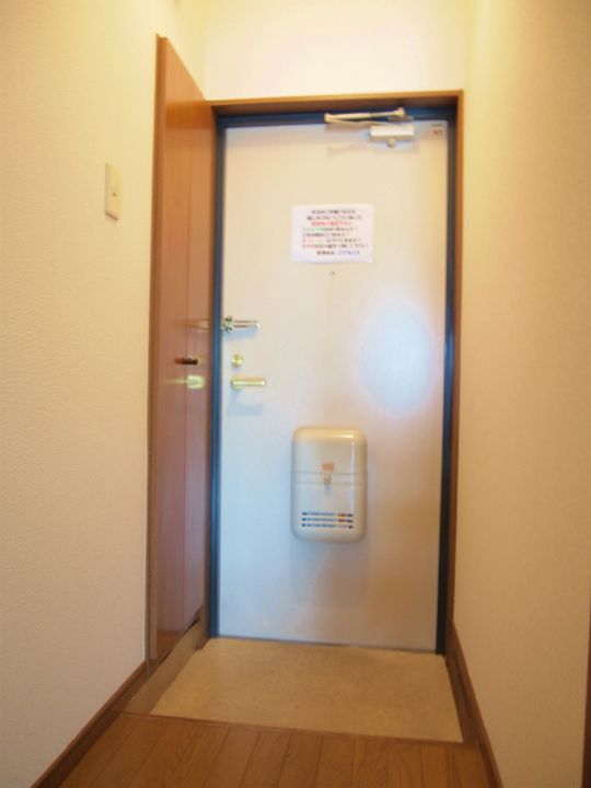 インポート久留米ルビーⅡ201号の玄関