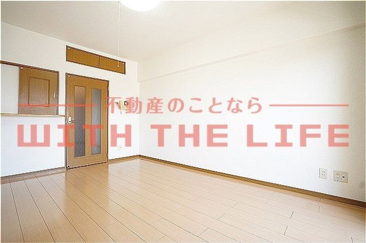 ユウメイトビル404号の居間