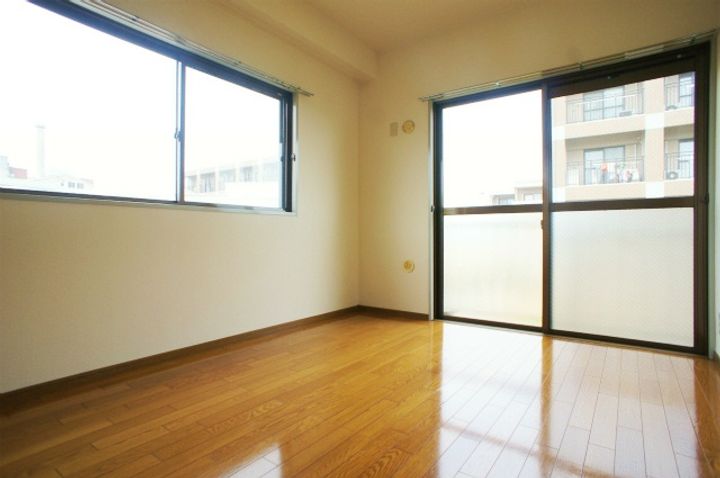 東櫛原35ビル201号の内装