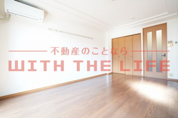 グランドールヒルズ101号の居間