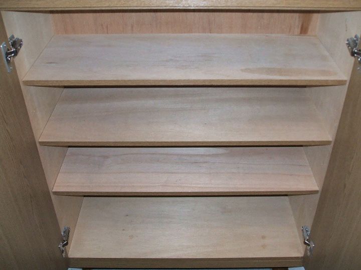 エステート津福206号の玄関