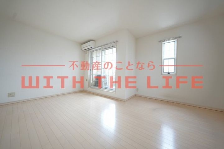 リブレア東櫛原B102号の居間