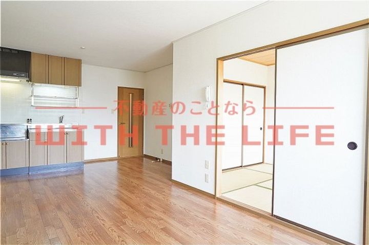 セジュール坂井Ⅱ101号の居間