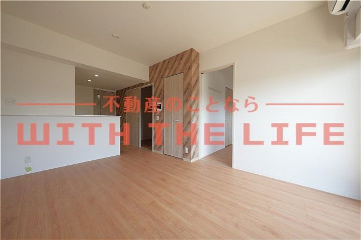 ELGRAND久留米(エルグランドクルメ)801号の居間