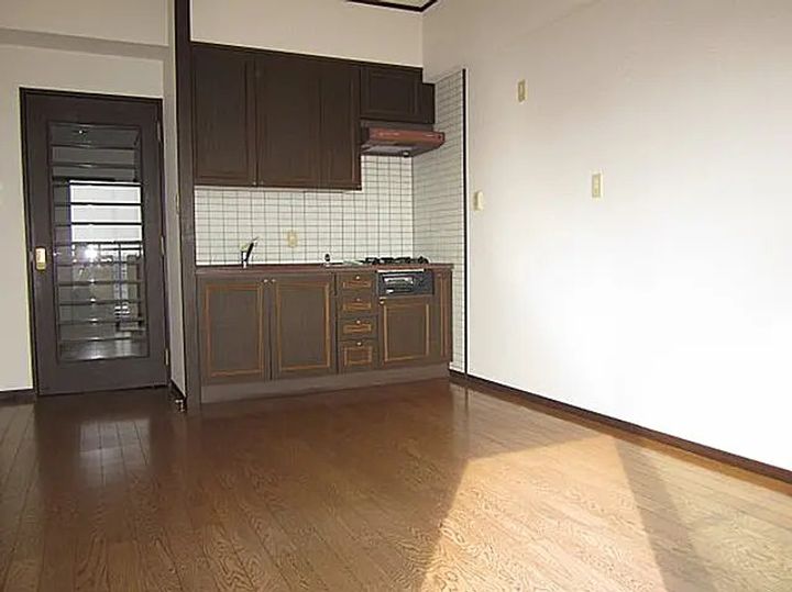 ライオンズマンション東町1002号の居間