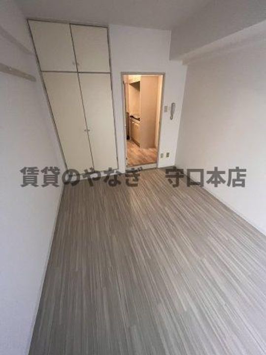 マルセビル503の居間