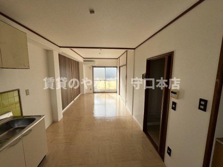 大一南野口マンションの居間