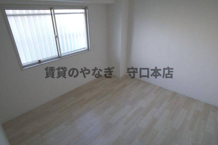 アイボリッチマンションの居間