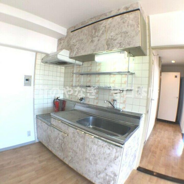 ブランドールMⅢ205のキッチン