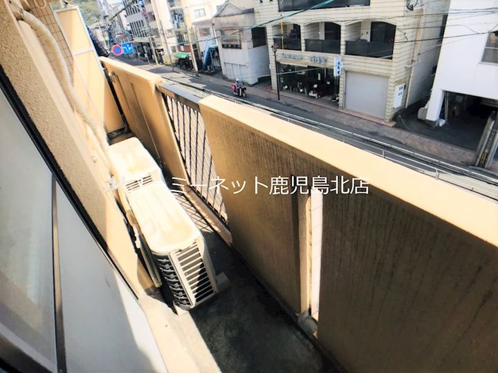 アトモビル302の内装