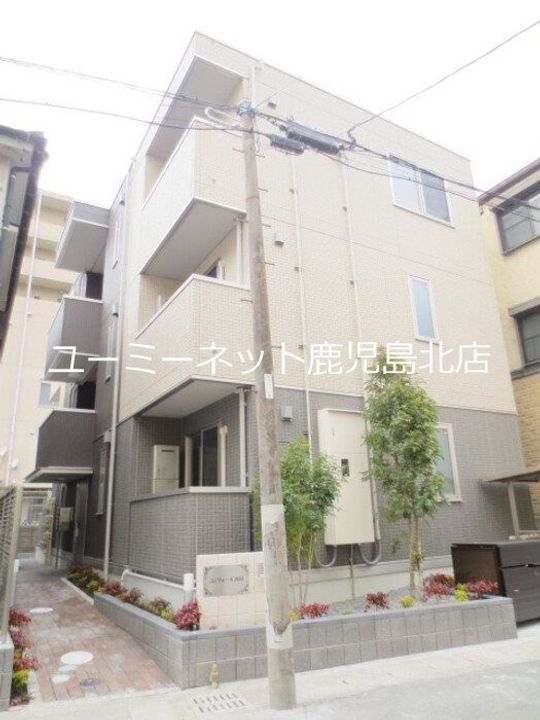 コンフォール西田の外観