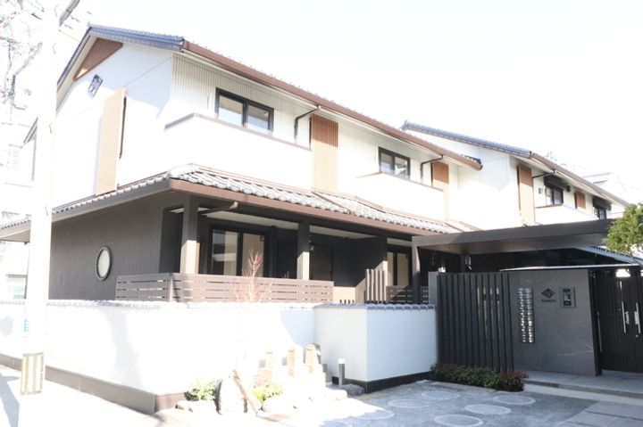 時・KAMOSU A棟102の外観