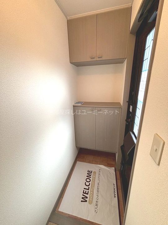 セジュール上野の玄関