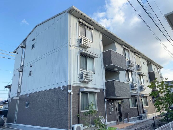 グランステラの外観