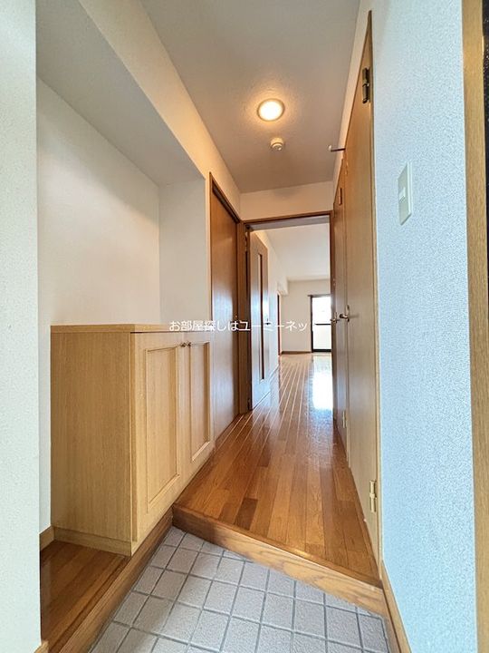 ベルメゾン秀の玄関