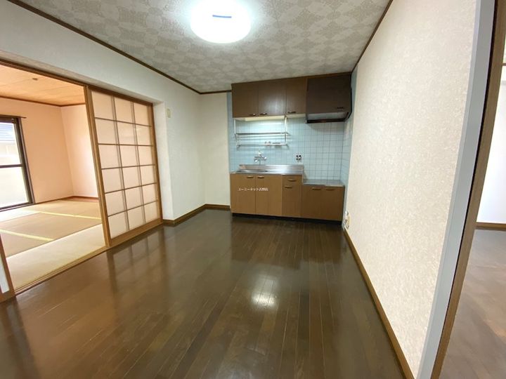 ビューヒルズの居間