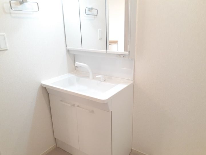 イーグルコートIIの内装