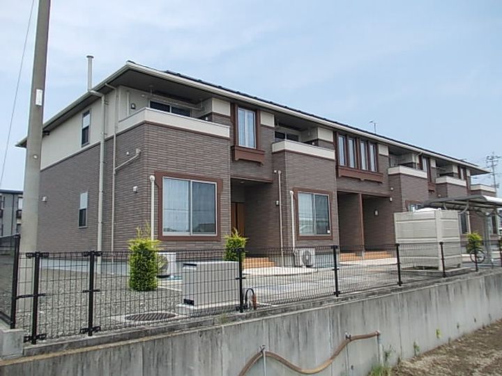 NEXT Centuryの外観