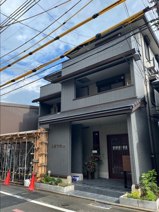 「メゾン・ソネット二条新町」302の外観