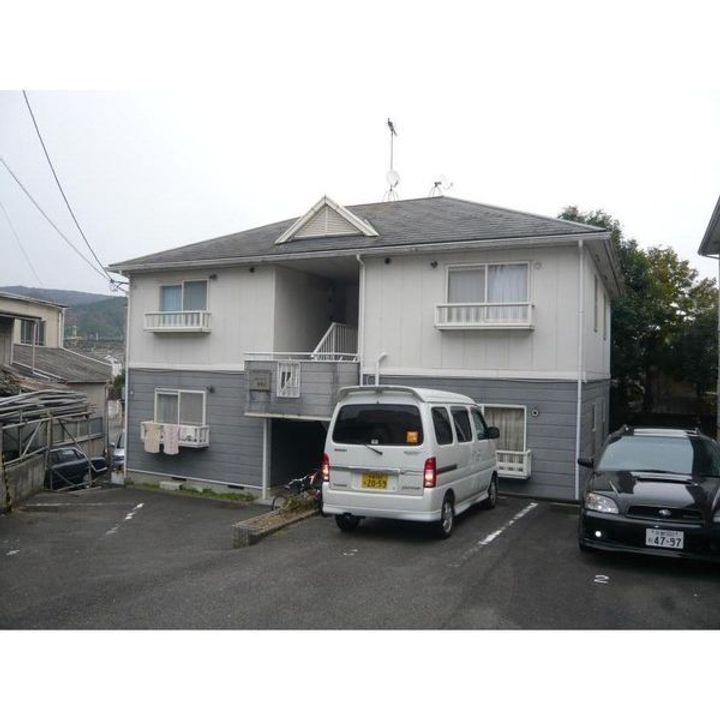 「エステートピア松英2」202の外観