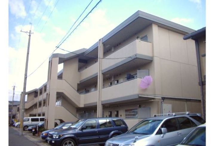 「市ノ前ハイツ」307の外観