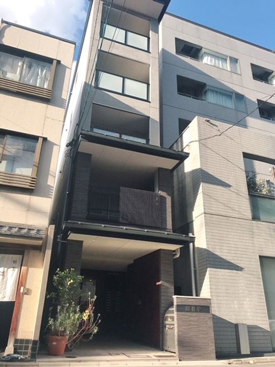 「三条双月堂」の外観
