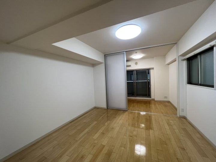 グランルクレ新大阪の居間