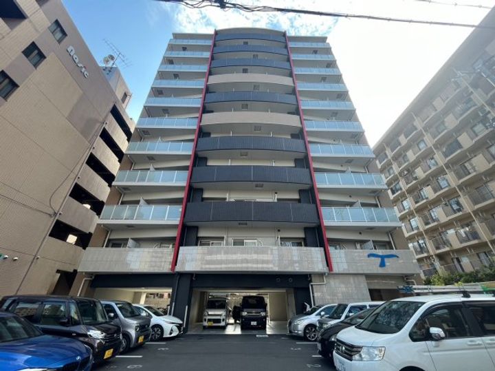 セレニテ三国プリエの外観