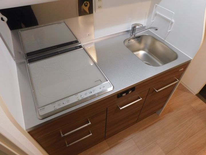 セレニテ三国プリエのキッチン