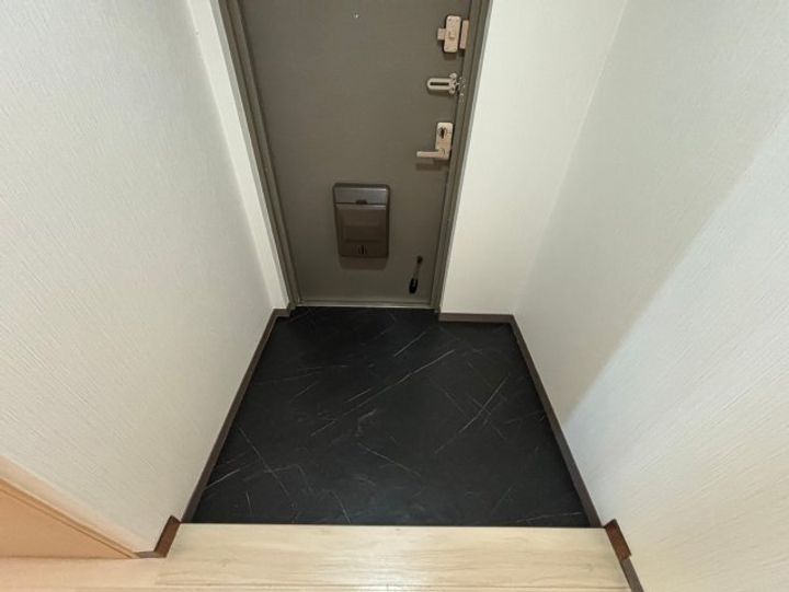 緑地公園リッツハウスの玄関