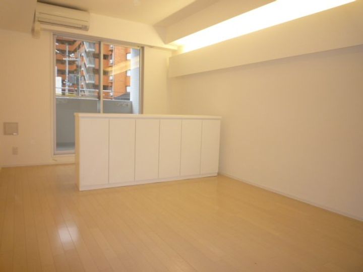 デュオン新大阪レジデンスの居間