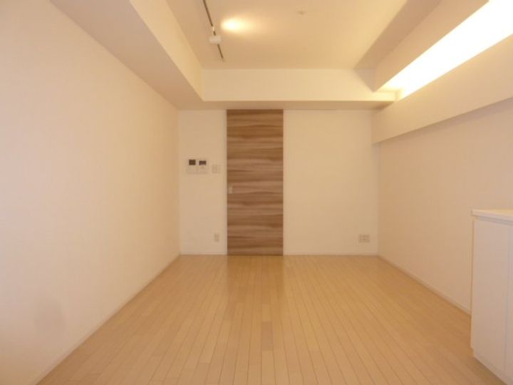 デュオン新大阪レジデンスの居間