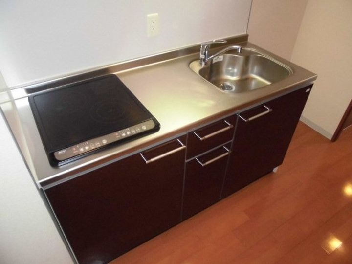 セレニテ新大阪弐番館のキッチン