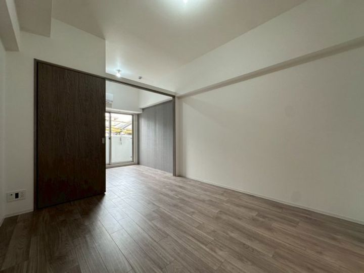 大阪府吹田市江坂町5丁目(マンション)の賃貸物件の居間