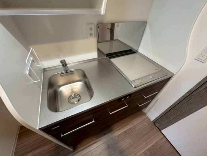 大阪府吹田市江坂町5丁目(マンション)の賃貸物件のキッチン